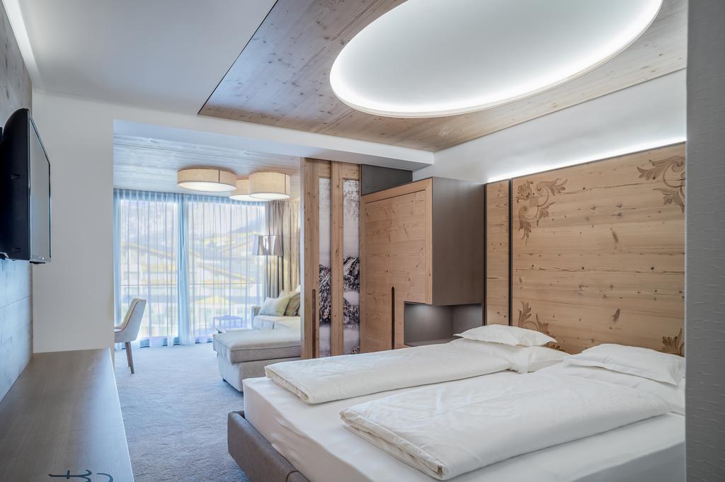 Hotel Gotthard-Zeit オーバーグールグル エクステリア 写真